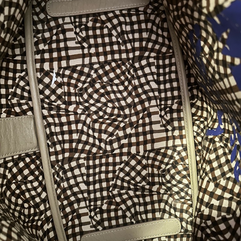 MCM Reversible Medium Liz Shopper in Visetos - Picture 6 of 13